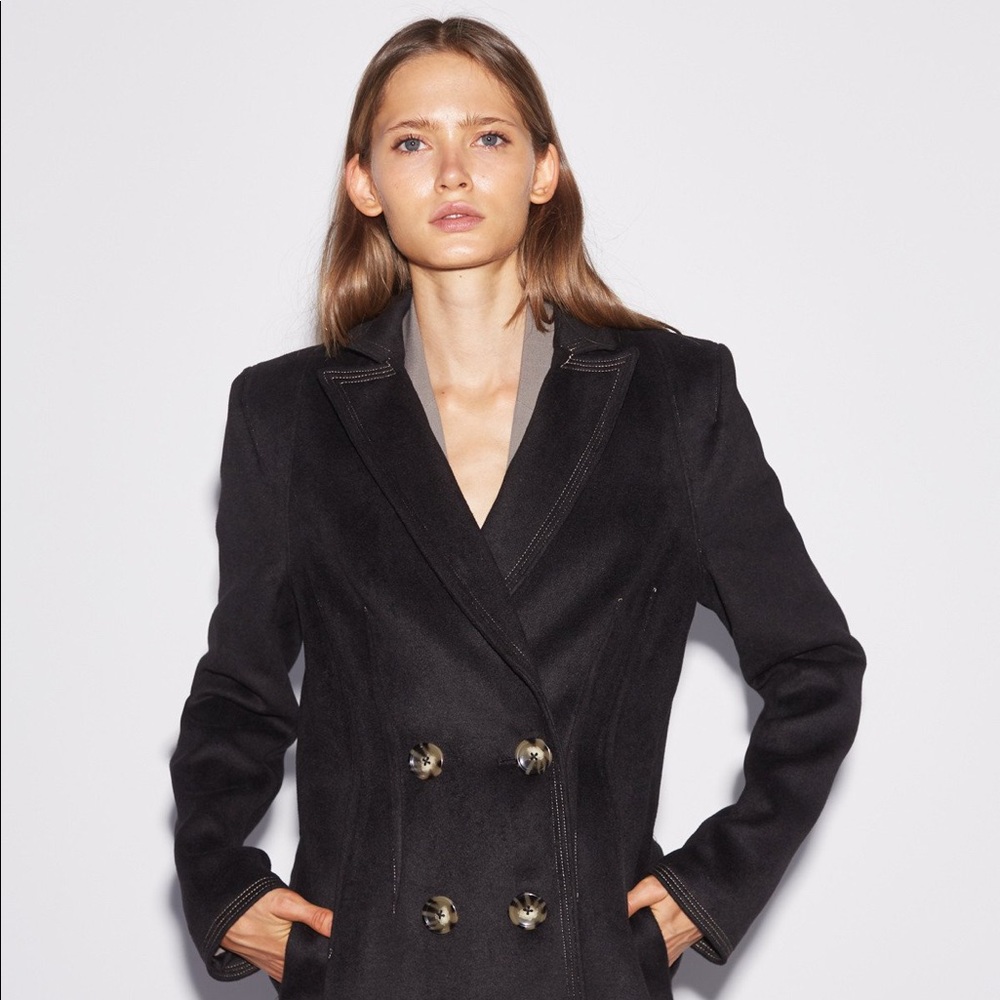 C/meo Lowkey Coat in black